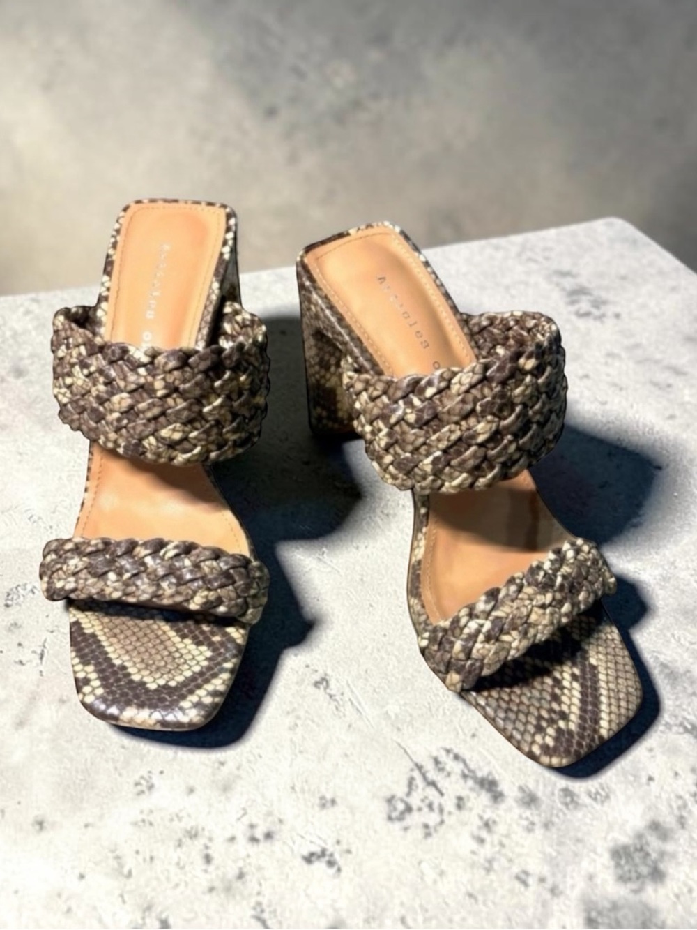 New! ARTICLES OF SOCIETY ASTI BROWN SNAKE HEEL SANDAL SIZE 7